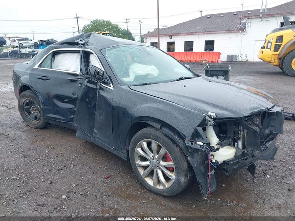 2017 CHRYSLER 300 LIMITED AWD