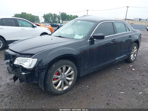 2017 CHRYSLER 300 LIMITED AWD