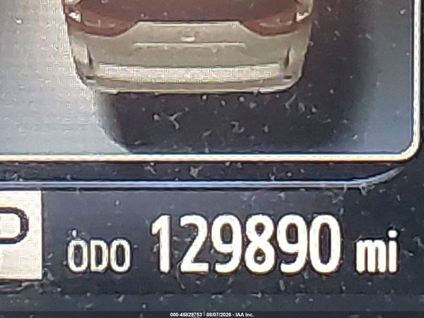 2017 TOYOTA SIENNA XLE PREMIUM 8 PASSENGER — I118