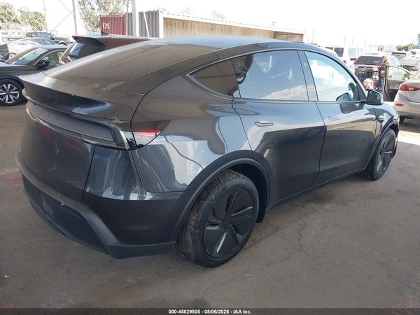 2026 TESLA MODEL Y