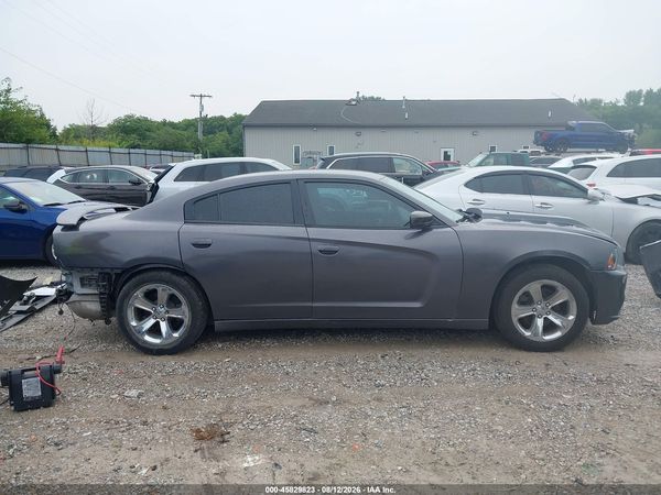 2014 DODGE CHARGER SE