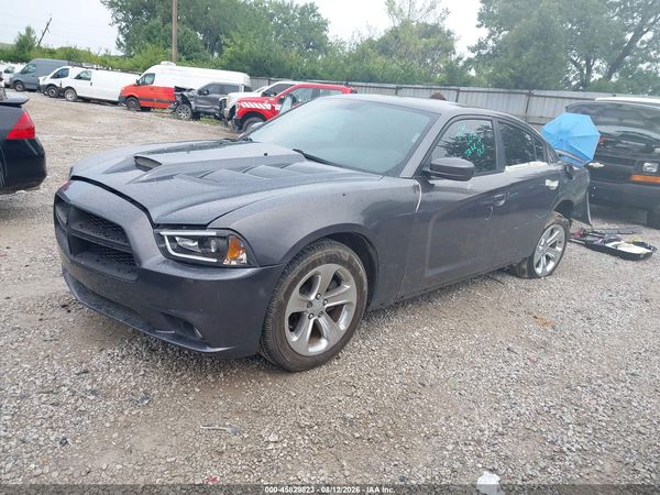 2014 DODGE CHARGER SE