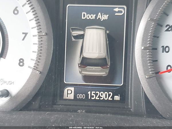 2017 TOYOTA SIENNA SE PREMIUM 8 PASSENGER