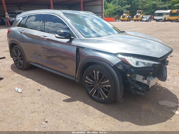 2021 INFINITI QX50 LUXE