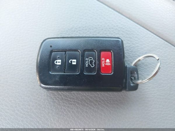 2016 TOYOTA HIGHLANDER XLE V6