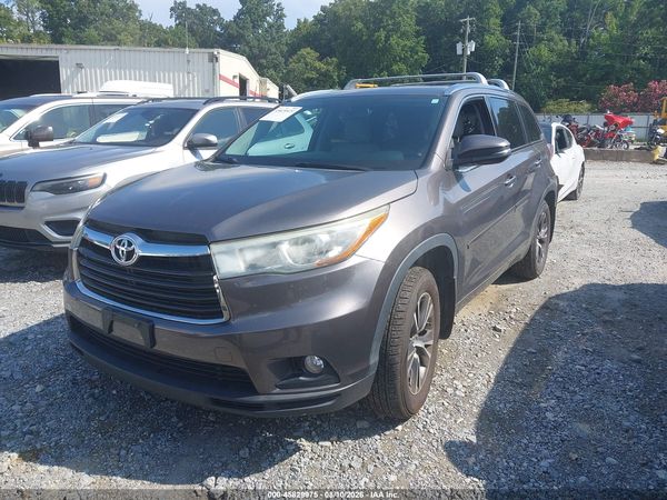 2016 TOYOTA HIGHLANDER XLE V6