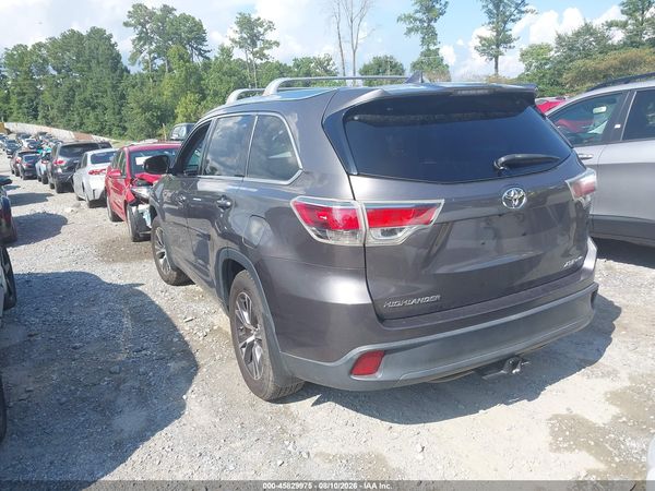 2016 TOYOTA HIGHLANDER XLE V6