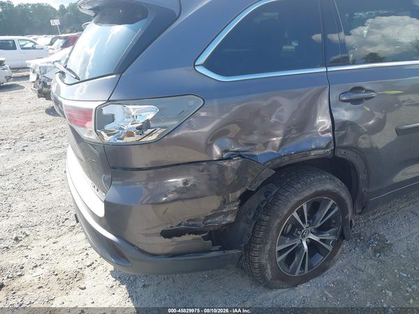 2016 TOYOTA HIGHLANDER XLE V6