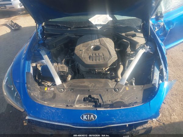 2019 KIA STINGER Base