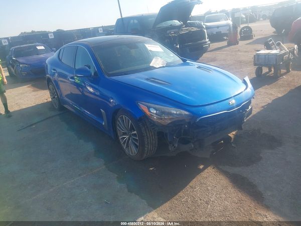 2019 KIA STINGER Base