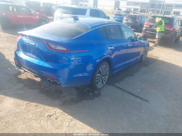 2019 KIA STINGER Base