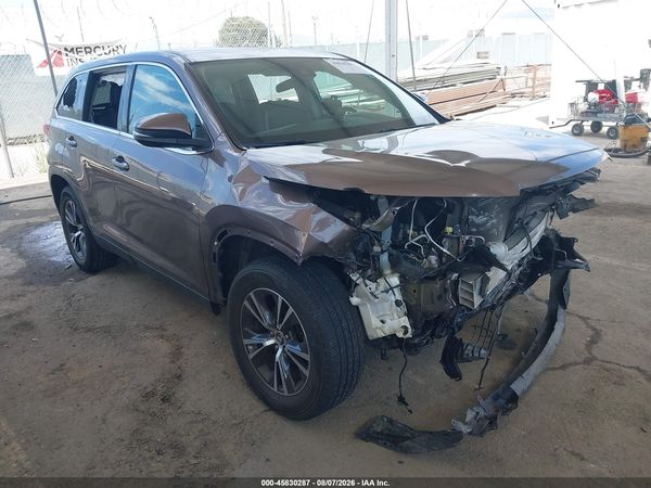 2019 TOYOTA HIGHLANDER LE PLUS