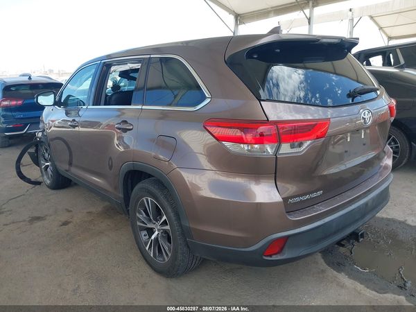 2019 TOYOTA HIGHLANDER LE PLUS