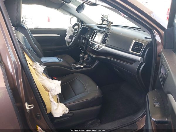 2019 TOYOTA HIGHLANDER LE PLUS