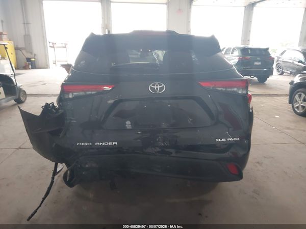 2021 TOYOTA HIGHLANDER XLE