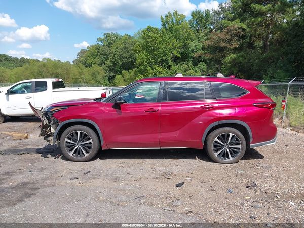 2021 TOYOTA HIGHLANDER XSE