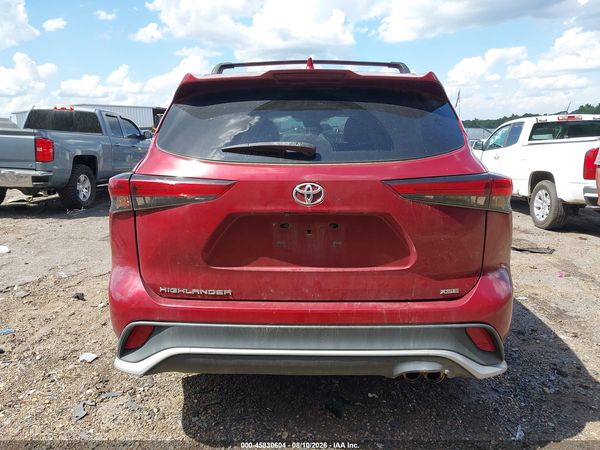 2021 TOYOTA HIGHLANDER XSE