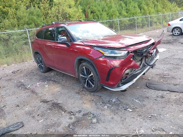 2021 TOYOTA HIGHLANDER XSE