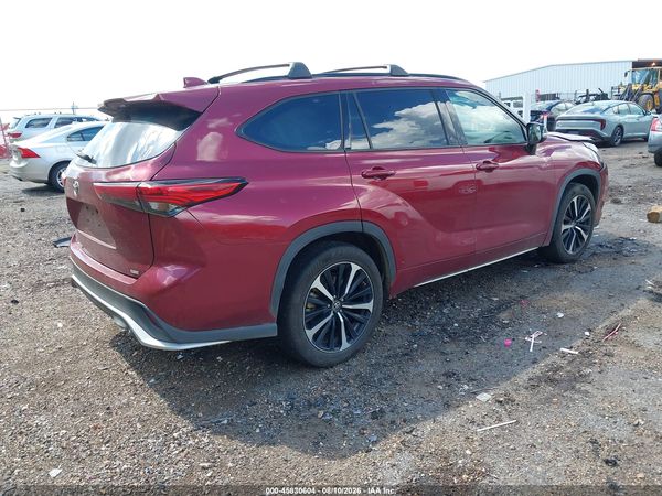 2021 TOYOTA HIGHLANDER XSE