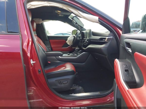 2021 TOYOTA HIGHLANDER XSE