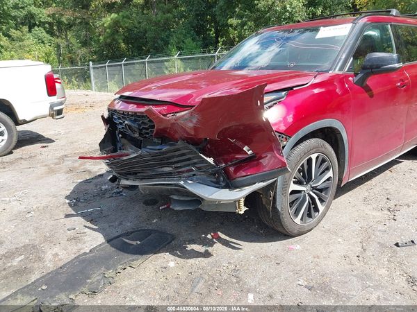 2021 TOYOTA HIGHLANDER XSE