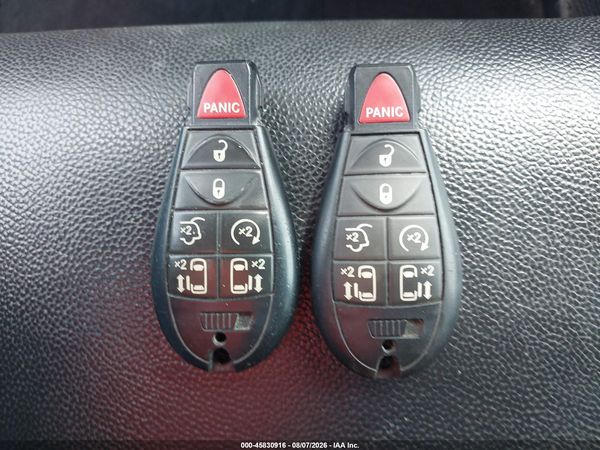 2015 DODGE GRAND CARAVAN R/T — I11