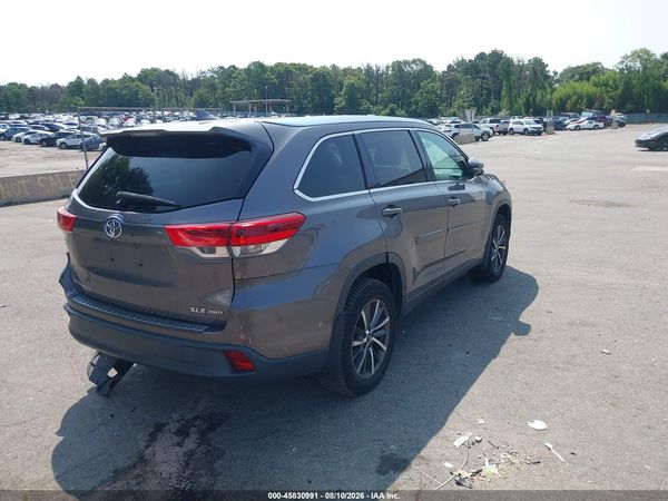 2017 TOYOTA HIGHLANDER XLE