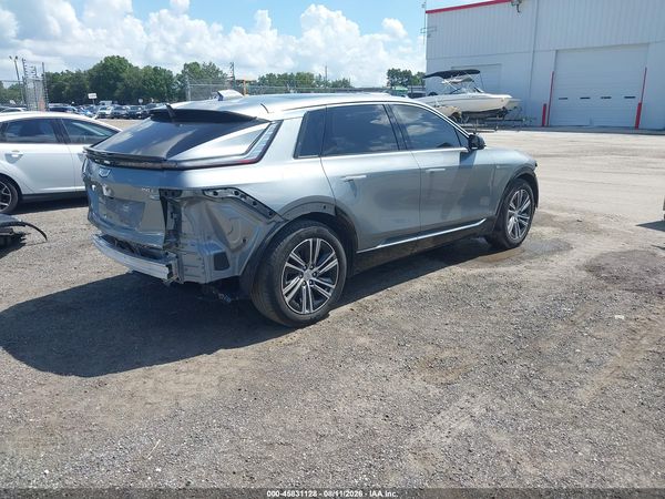 2024 CADILLAC LYRIQ LUXURY W/1SC