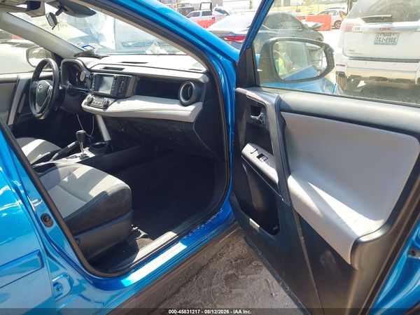 2016 TOYOTA RAV4 XLE