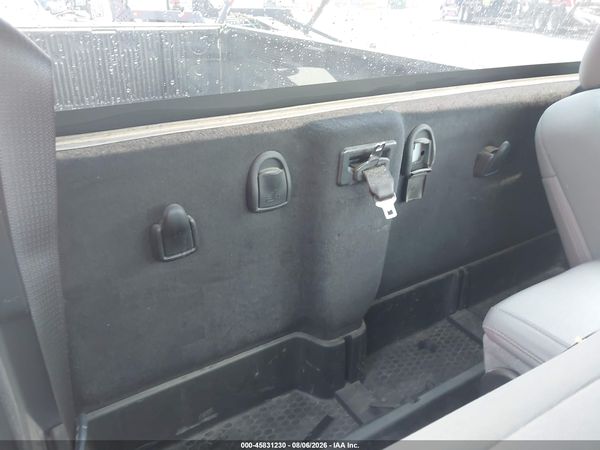 2018 RAM 1500 TRADESMAN  4X2 8' BOX