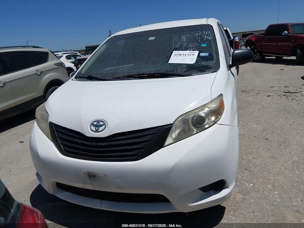 2014 TOYOTA SIENNA L V6 7 PASSENGER