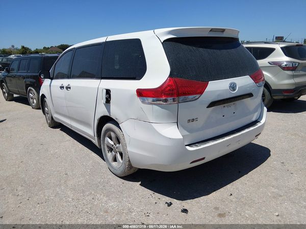 2014 TOYOTA SIENNA L V6 7 PASSENGER