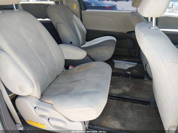 2014 TOYOTA SIENNA L V6 7 PASSENGER
