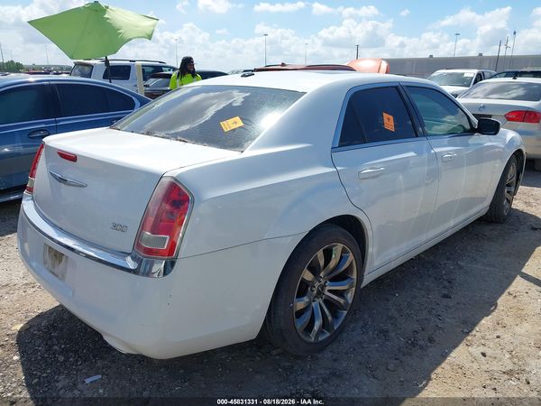 2014 CHRYSLER 300
