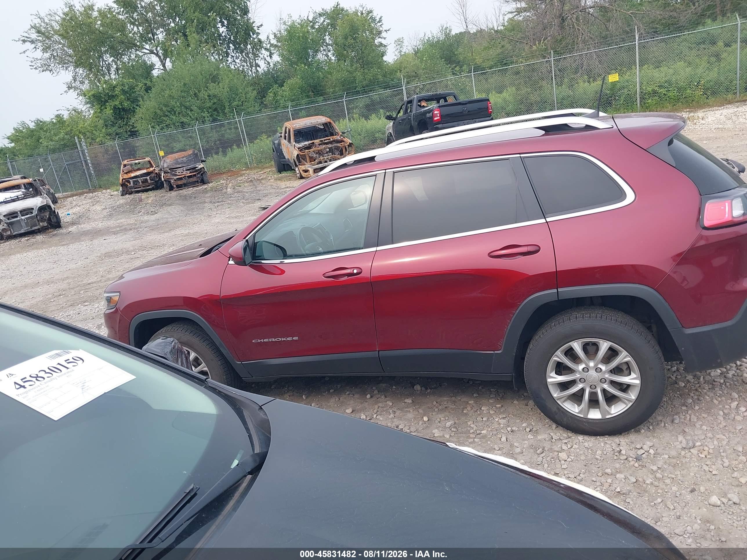 2019 JEEP CHEROKEE LATITUDE 4X4