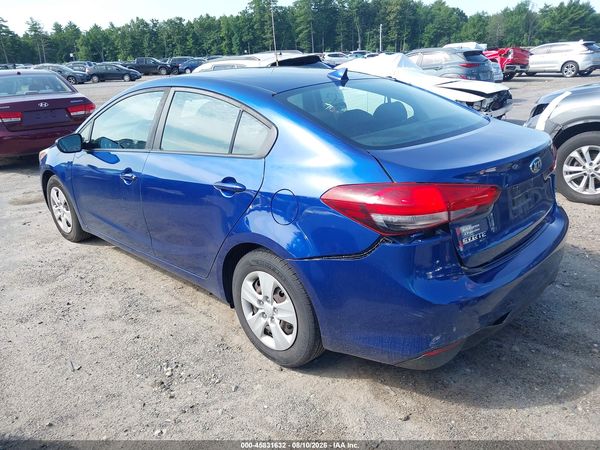 2017 KIA FORTE LX