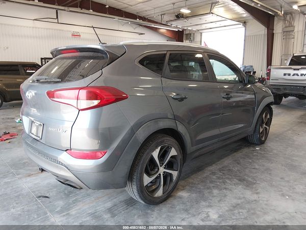 2016 HYUNDAI TUCSON SPORT