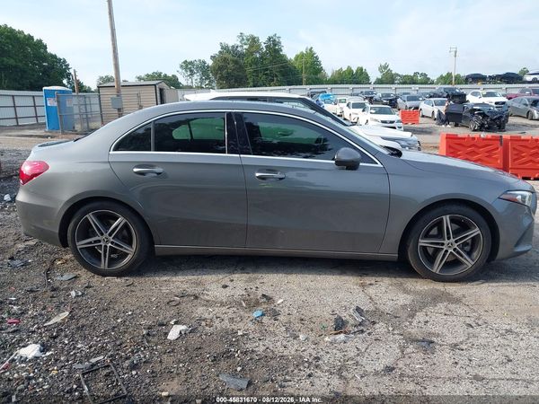 2019 MERCEDES-BENZ A 220 A220