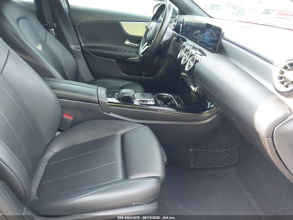 2019 MERCEDES-BENZ A 220 A220