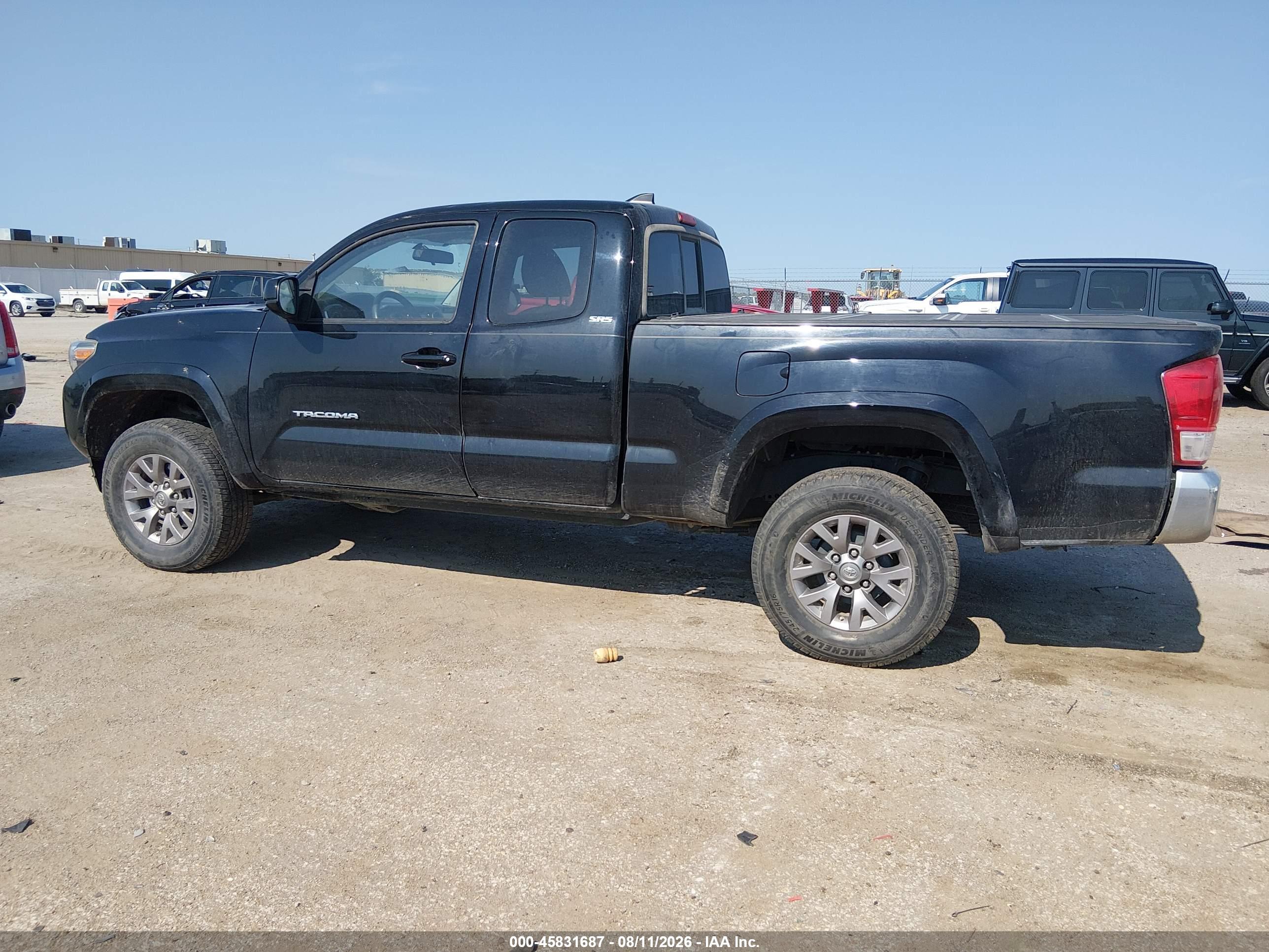 2016 TOYOTA TACOMA SR5