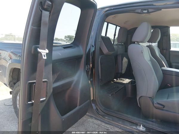 2016 TOYOTA TACOMA SR5
