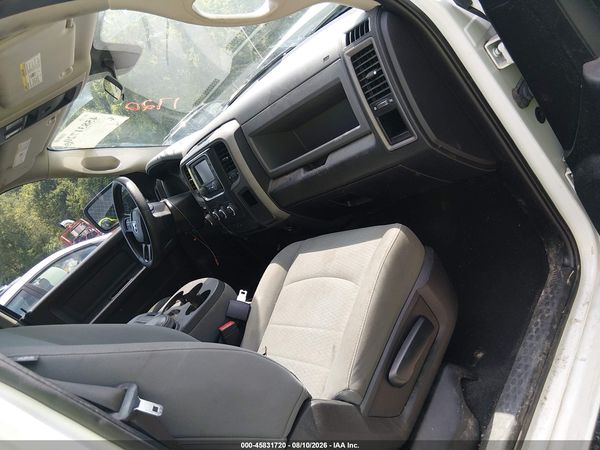 2020 RAM 1500 CLASSIC TRADESMAN  4X4 5'7 BOX