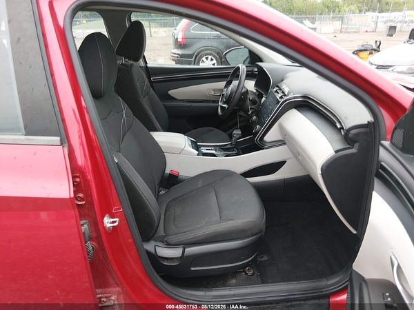 2022 HYUNDAI TUCSON SE