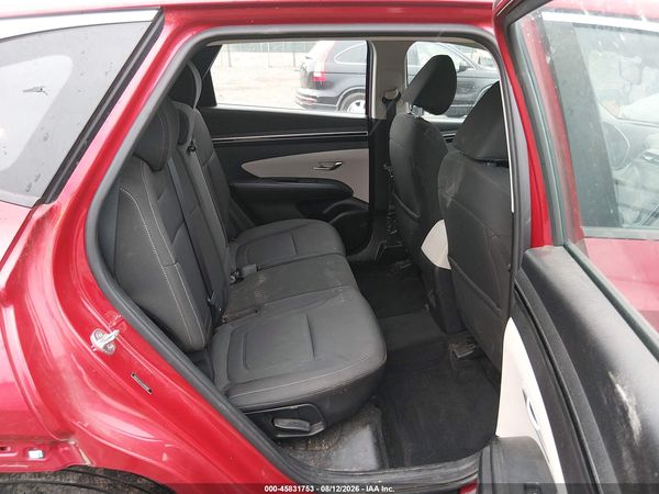 2022 HYUNDAI TUCSON SE