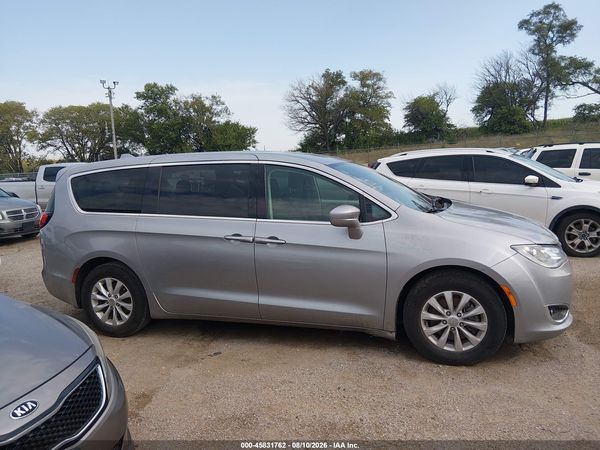 2019 CHRYSLER PACIFICA TOURING PLUS — I116