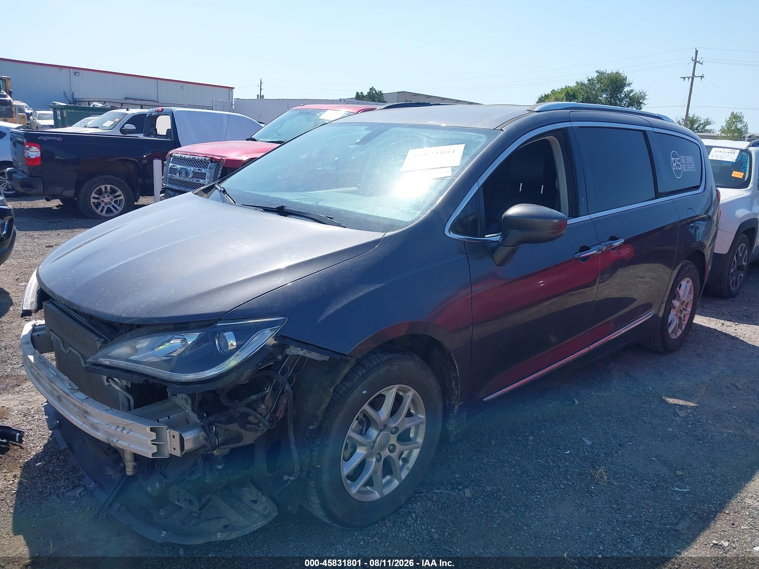 2020 CHRYSLER PACIFICA TOURING L