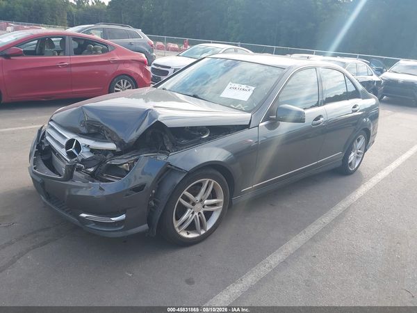 2013 MERCEDES-BENZ C 250 SPORT