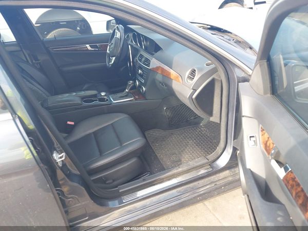 2013 MERCEDES-BENZ C 250 SPORT