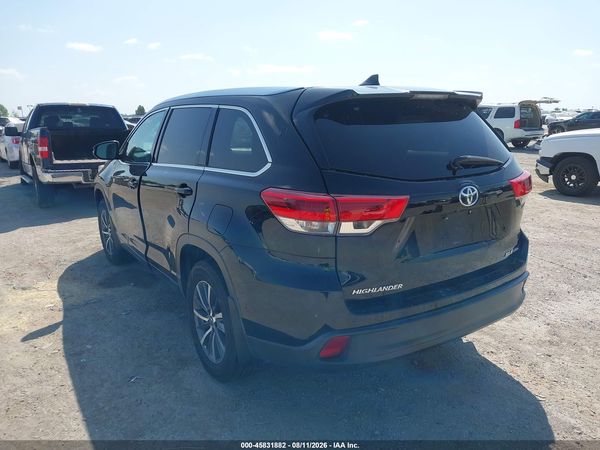 2017 TOYOTA HIGHLANDER XLE