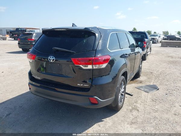 2017 TOYOTA HIGHLANDER XLE